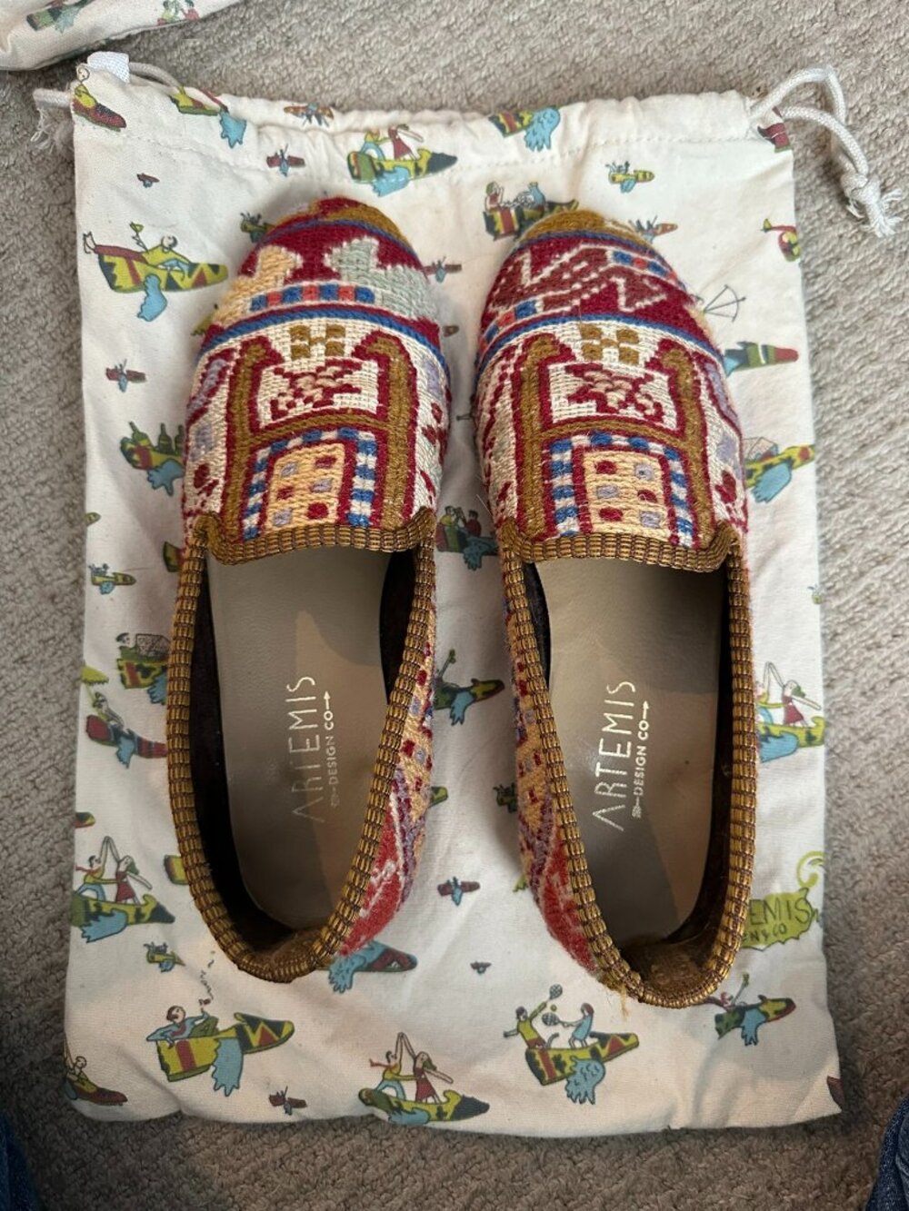Artemis, size 38, smoking shoe